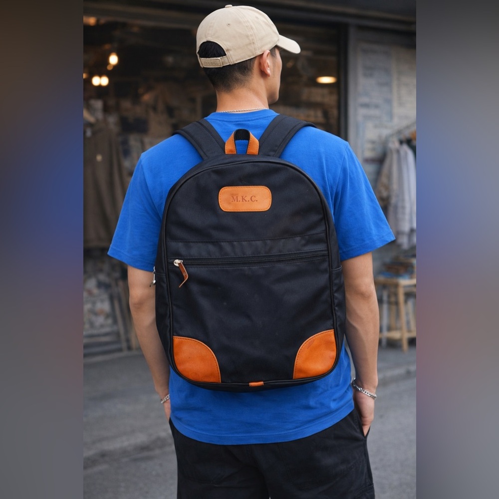Jon Hart Design backpack
￼